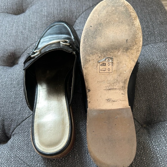 Nine West black calf leather loafers with silver metal detail (US 6) - Picture 4 of 4